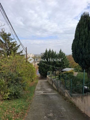 Eladó ikerház, Budapesten, III. kerületben 230 M Ft, 5 szobás