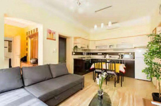 Kiadó téglalakás, albérlet, VI. kerületben, Bajcsy-Zsilinszky úton