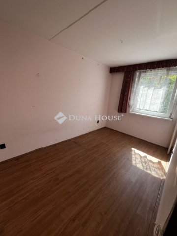 Eladó panellakás, Budapesten, XIV. kerületben, Csertő utcában