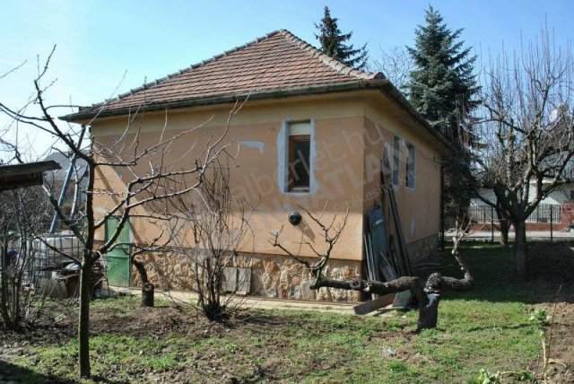 Kiadó családi ház, albérlet, XXII. kerületben, Tövis utcában