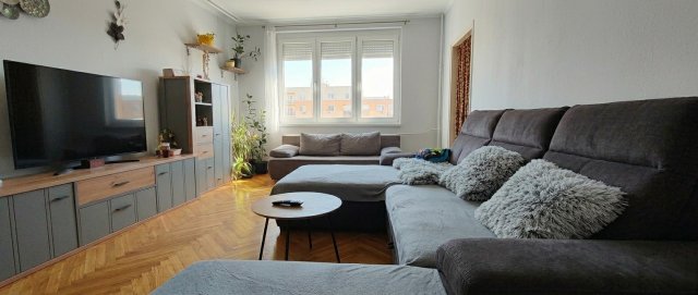 Eladó panellakás, Budapesten, XV. kerületben 69.9 M Ft, 3 szobás