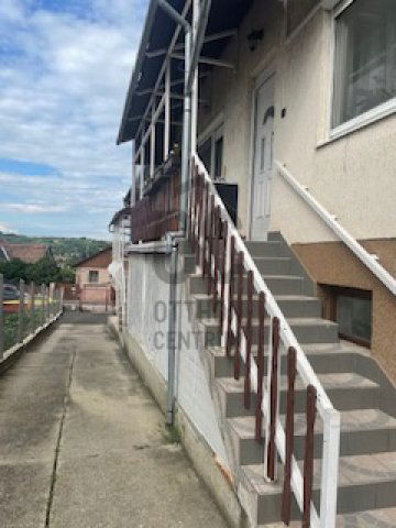 Eladó sorház, Pécelen 59 M Ft, 3 szobás / költözzbe.hu