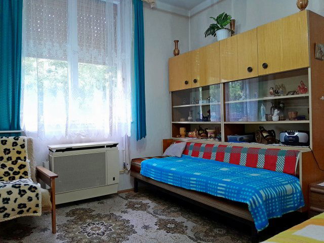 Eladó téglalakás, Budapesten, VIII. kerületben 33 M Ft, 1 szobás