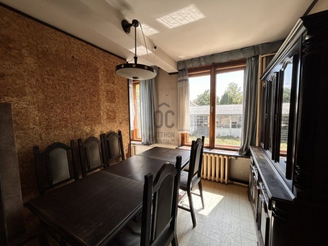 Eladó családi ház, Törtelen 64 M Ft, 4 szobás