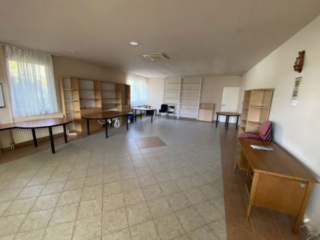 Kiadó iroda, Csömörön 400 E Ft / hó, 3 szobás