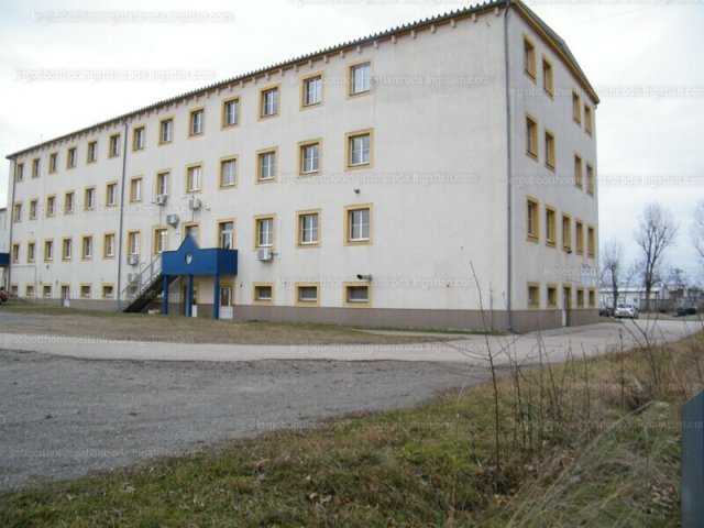 Kiadó iroda, Dunaújvárosban 100 E Ft / hó / költözzbe.hu