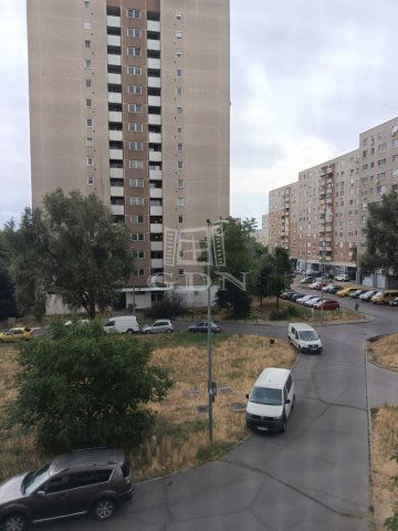 Eladó panellakás, Budapesten, III. kerületben 40 M Ft, 1 szobás