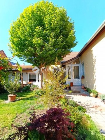 Eladó családi ház, Mohácson 79.9 M Ft, 3+1 szobás