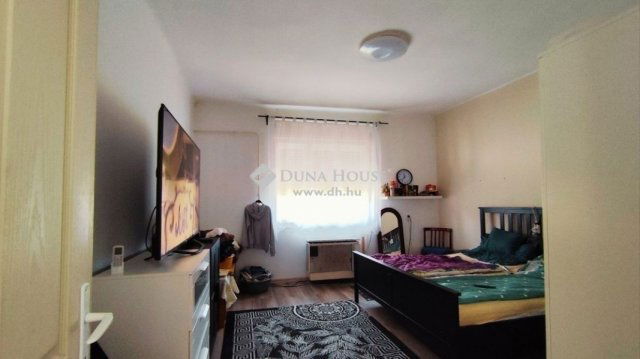Eladó családi ház, Alsónémediben 57 M Ft, 2 szobás