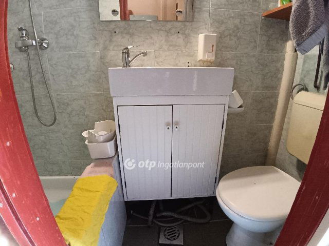 Eladó téglalakás, Budapesten, VIII. kerületben 41.9 M Ft