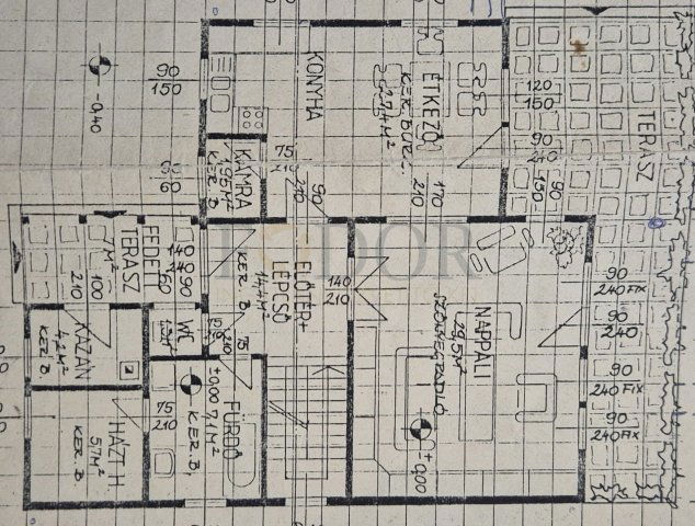 Eladó családi ház, Vecsésen 149.9 M Ft, 4+1 szobás