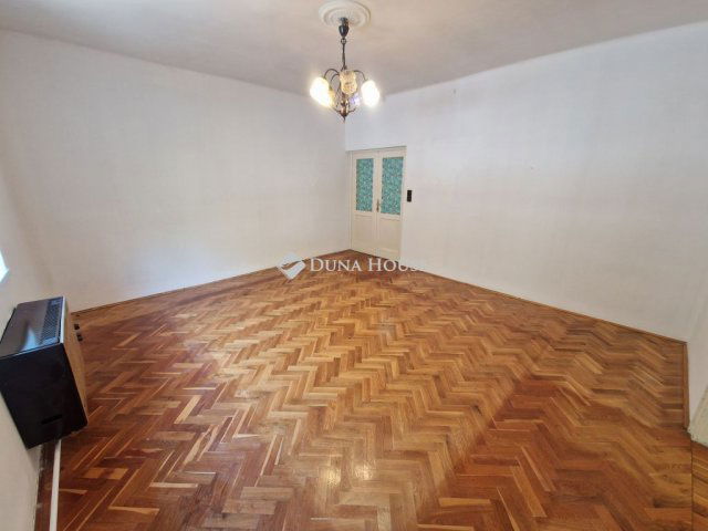 Eladó családi ház, Baján 38.5 M Ft, 3 szobás