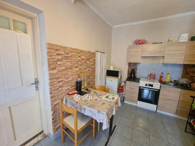 Eladó családi ház, Derecskén 34.901 M Ft, 3 szobás