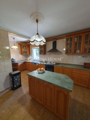 Eladó családi ház, Fóton 270 M Ft, 6 szobás