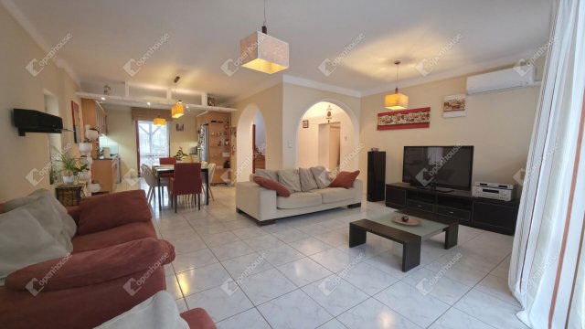 Eladó családi ház, Miskolcon 94.9 M Ft, 8 szobás