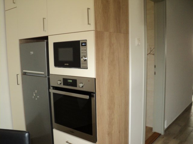 Kiadó téglalakás, albérlet, Pécsett 280 E Ft / hó, 3 szobás