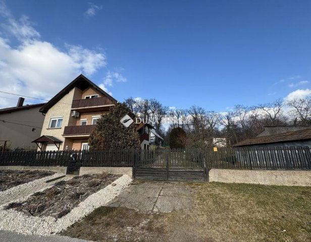 Eladó családi ház, Csolnokon 75 M Ft, 4 szobás