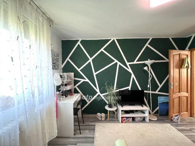 Eladó családi ház, Ráckeresztúron 89.99 M Ft, 4 szobás