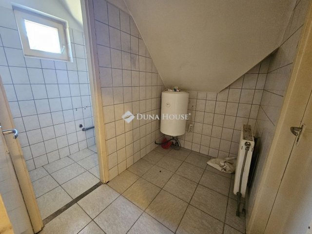 Kiadó téglalakás, albérlet, Szentendrén 250 E Ft / hó