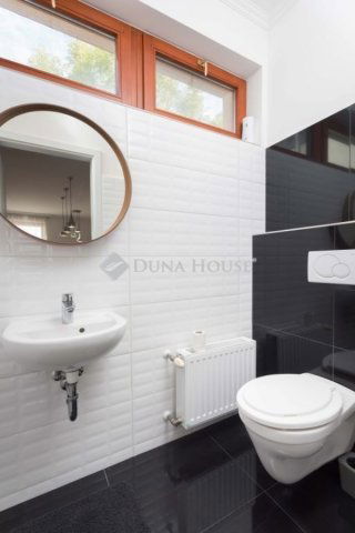 Eladó téglalakás, Kecskeméten 129.99 M Ft, 4 szobás