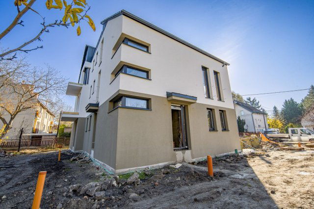 Eladó téglalakás, Budapesten, III. kerületben 291.5 M Ft