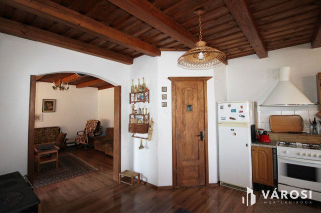 Eladó családi ház, Herenden 128 M Ft, 3+2 szobás