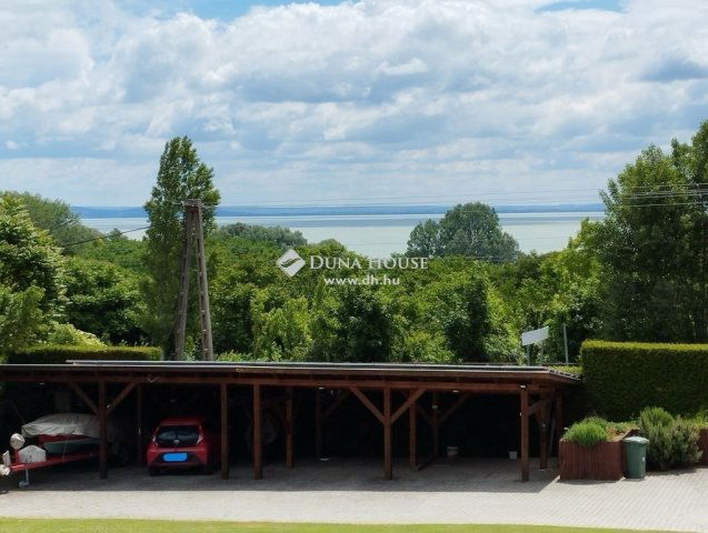 Eladó családi ház, Balatongyörökön 199.999 M Ft, 3+1 szobás