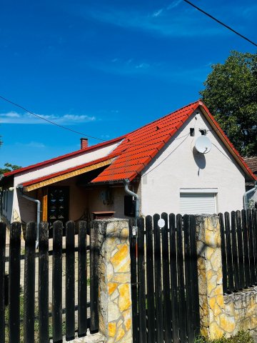 Eladó családi ház, Barcson 29.9 M Ft, 2 szobás