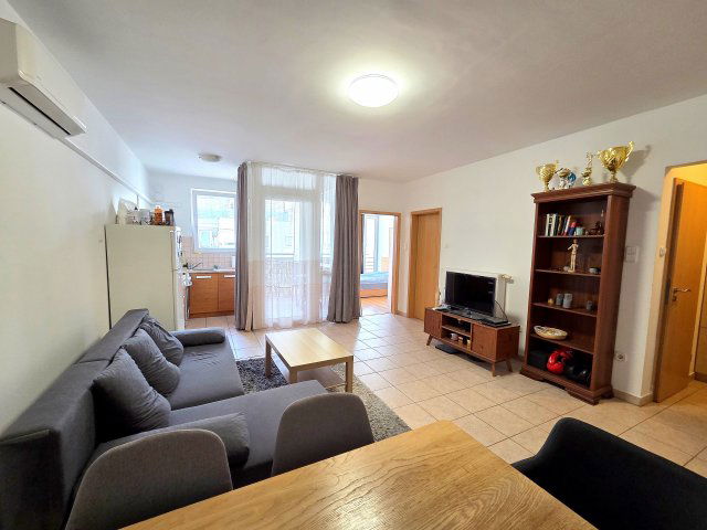 Kiadó téglalakás, albérlet, XIII. kerületben, Mór utcában