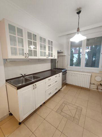 Eladó sorház, Kecskeméten 75 M Ft, 3 szobás