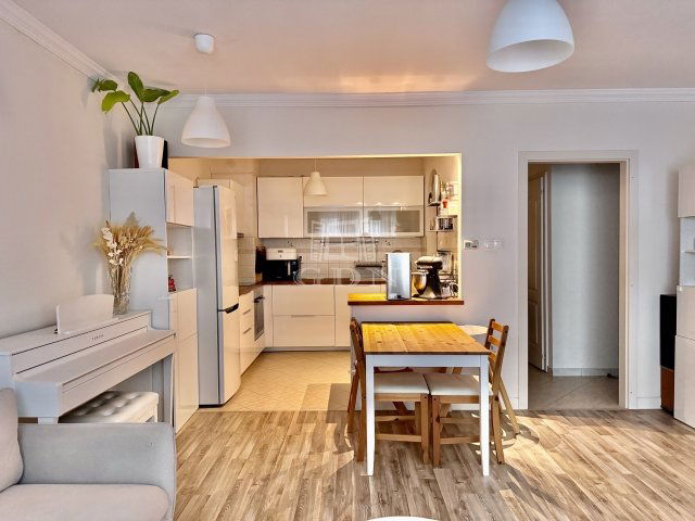 Eladó téglalakás, Budapesten, IX. kerületben 83 M Ft, 2 szobás