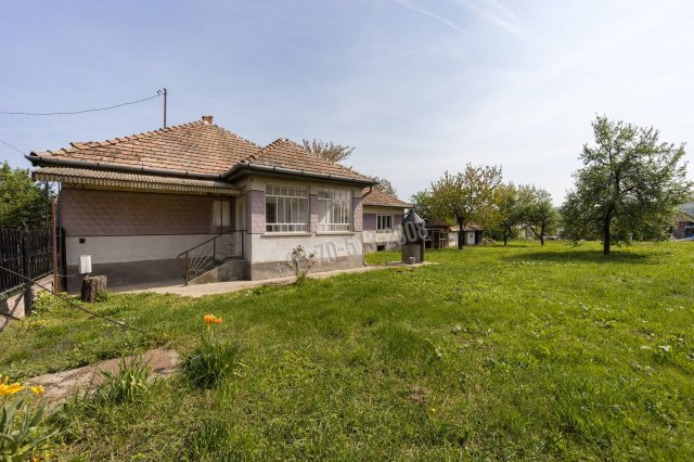 Eladó családi ház, Bernecebarátiban 26.9 M Ft, 3 szobás