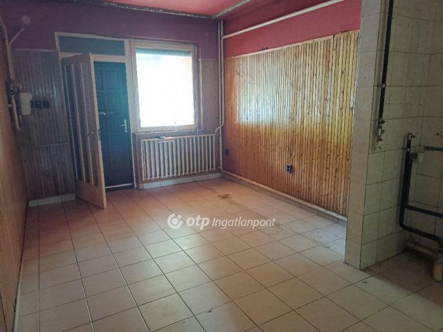 Eladó sorház, Tiszavasváriban 16.9 M Ft, 4+3 szobás