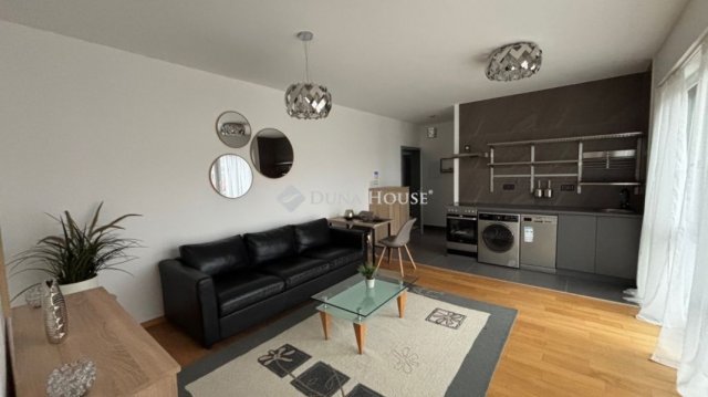 Eladó téglalakás, Budapesten, II. kerületben 89.9 M Ft, 2 szobás