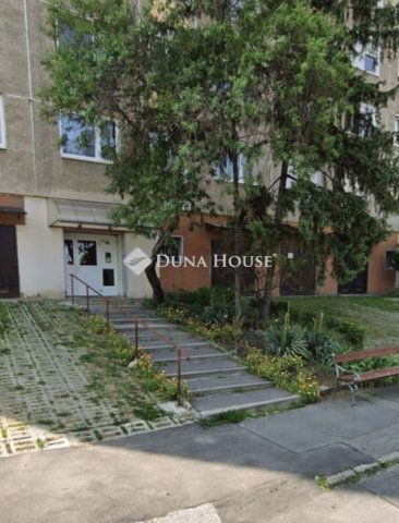 Eladó panellakás, Miskolcon 29.99 M Ft, 2 szobás