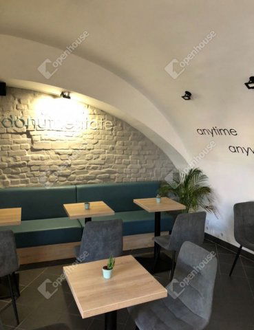 Eladó üzlethelyiség, Sopronban 40 M Ft, 2 szobás