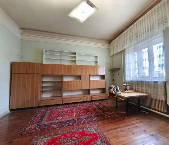 Eladó családi ház, Kiskunmajsán 59.99 M Ft, 5 szobás