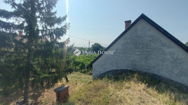 Eladó családi ház, Csopakon 65 M Ft, 1 szobás