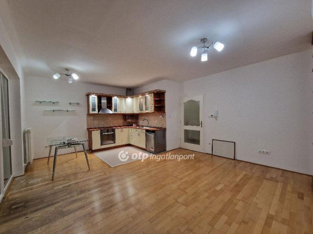 Eladó téglalakás, Budapesten, IV. kerületben 95 M Ft, 2 szobás