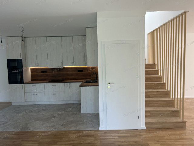 Eladó családi ház, Balatonakarattyán 169 M Ft, 4 szobás