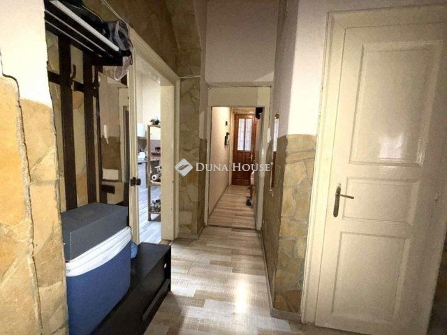 Eladó téglalakás, Budapesten, VIII. kerületben 95 M Ft, 2 szobás