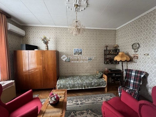 Eladó családi ház, Budapesten, XVI. kerületben 84.9 M Ft