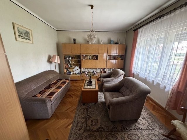Eladó családi ház, Érden 85 M Ft, 5 szobás