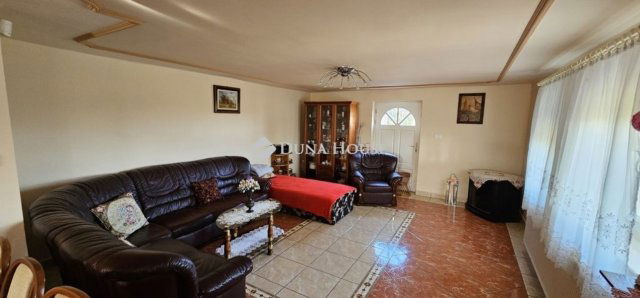 Eladó családi ház, Tápiószecsőn 118.5 M Ft, 2+2 szobás