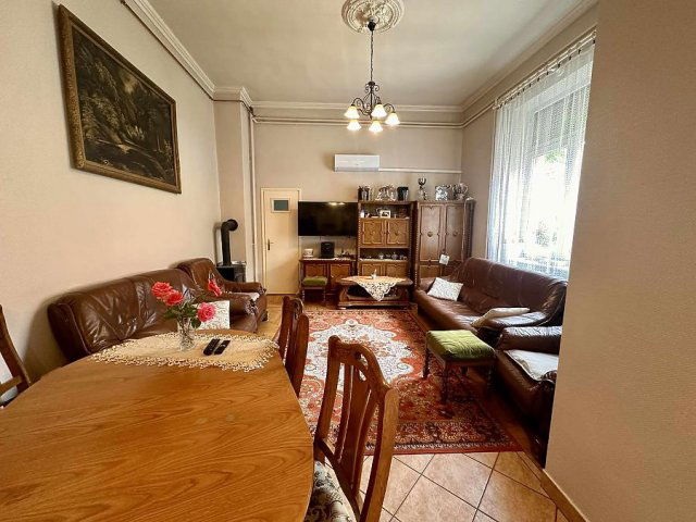 Eladó családi ház, Budapesten, XV. kerületben 69.9 M Ft