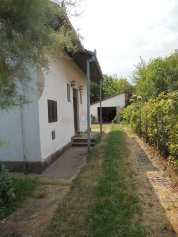 Eladó családi ház, Debrecenben 99 M Ft, 4 szobás