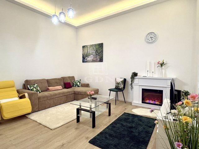 Eladó téglalakás, Budapesten, VIII. kerületben 78 M Ft, 2 szobás