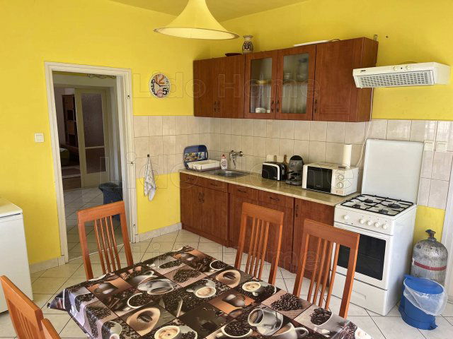 Eladó családi ház, Balatonfenyvesen 64.9 M Ft, 2 szobás