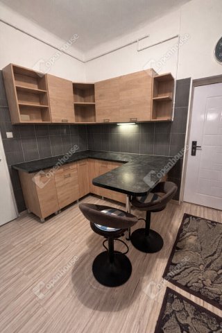 Eladó téglalakás, Szegeden 57.99 M Ft, 2 szobás