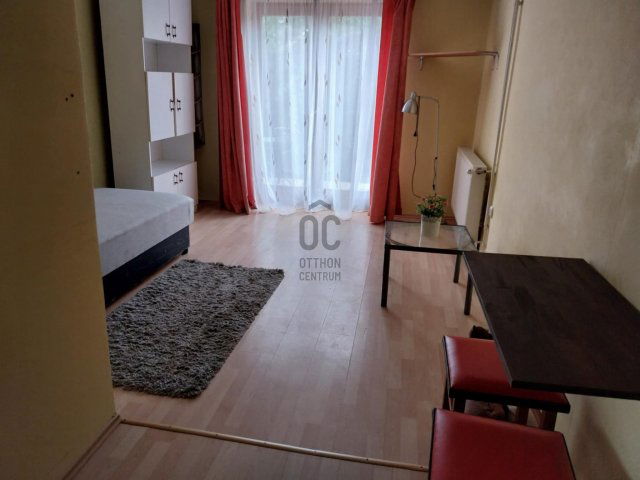 Kiadó családi ház, albérlet, Gödön 150 E Ft / hó, 1 szobás